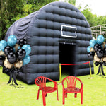 Grande tenda inflável preta (15x15x14ft) inclui uma sala de eventos