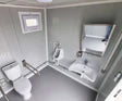 CONTENTOR SANITÁRIO ACESSÍVEL COM RAMPA