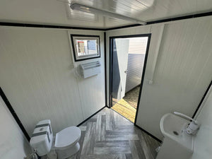 Contenedor sanitario 2,00 x 2,00 M con inodoro y urinario